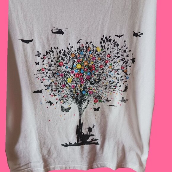 Design T-shirts Store Graphic T-Shirt Tree Design Size Medium - Picture 12 of 12